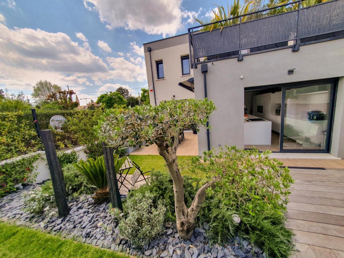 Exigehome - Chambre D'Hote Avec Jacuzzi Et Jardin Paysage, Partage Orgeval  Εξωτερικό φωτογραφία